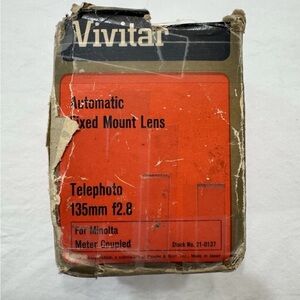 Vivitar 135mm F2.8 Auto Telephoto Close Focus 135mm Lens